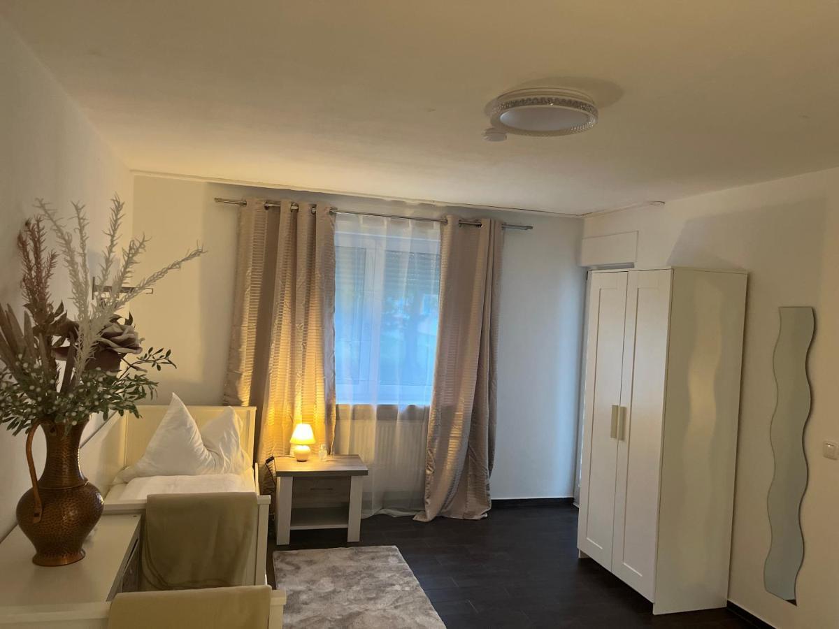 Bibis Ferienwohnung ミュンヘン エクステリア 写真